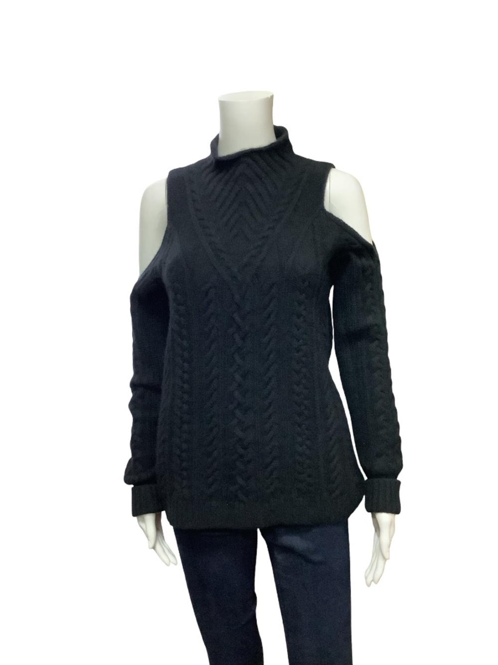 Aqua Cashmere Cold Shoulder Sweater Size: M